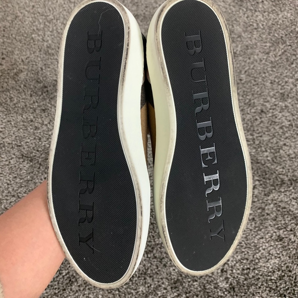 Burberry Sneakers - Picture 4 of 4